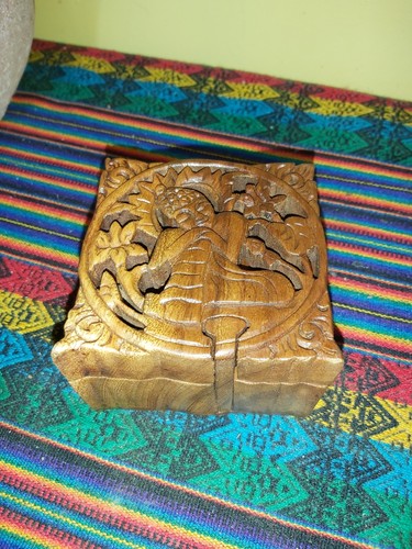 Hand carved suar wood thai - hand,
