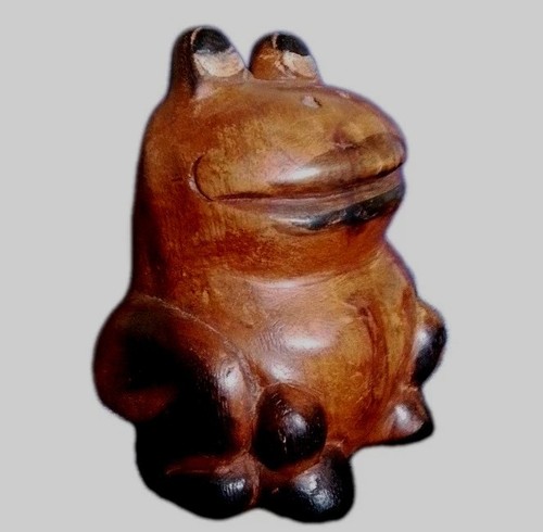 Wooden frog carving display - frog,